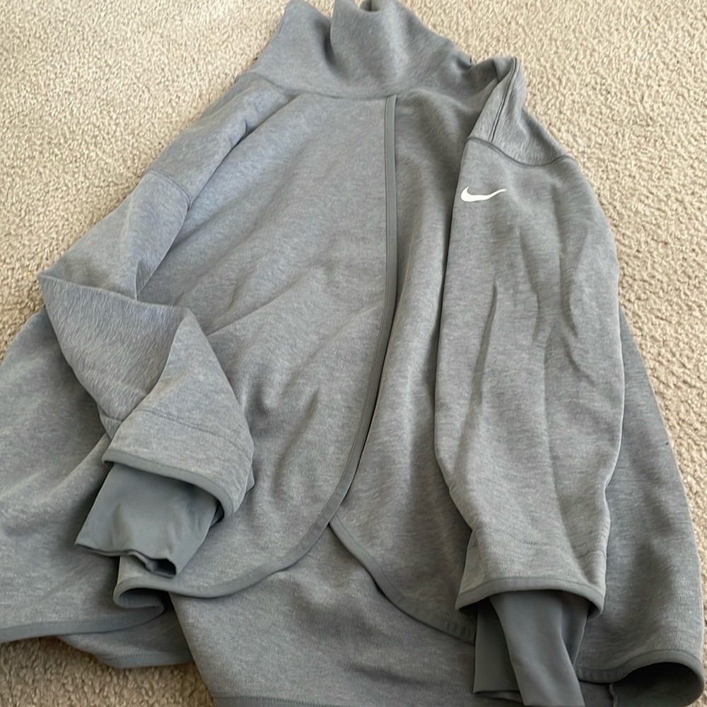 SOLD- Nike nursing top/maternity